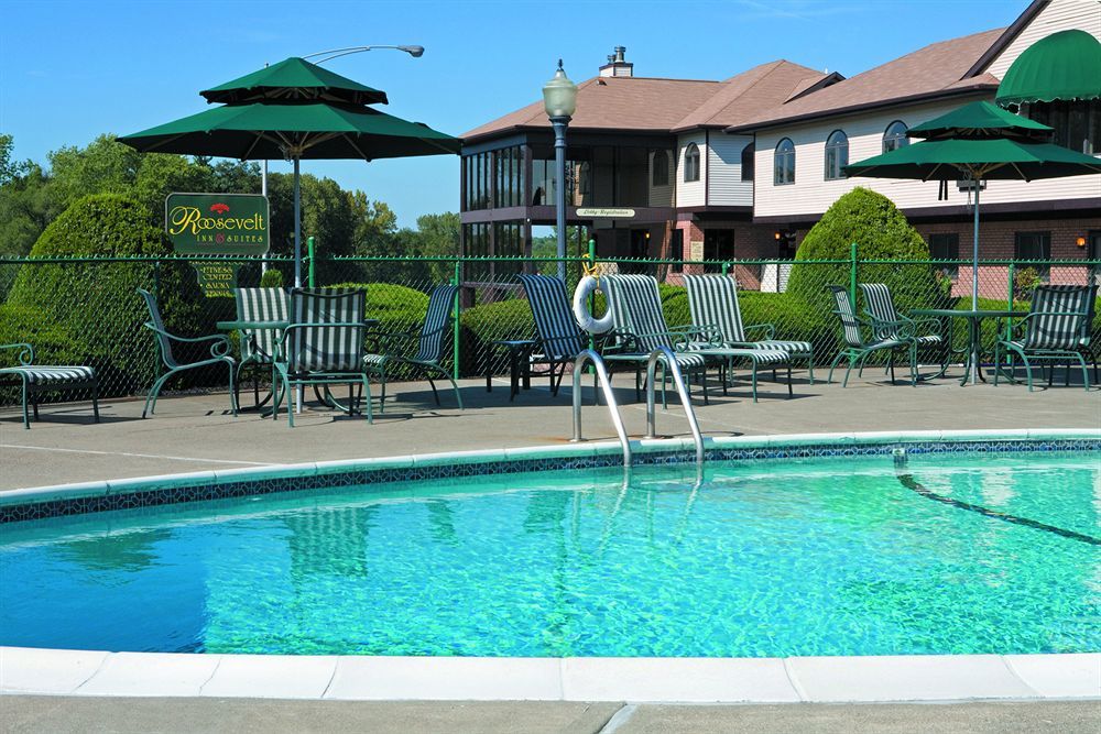 Roosevelt Inn & Suites Saratoga Springs Ballston Spa Екстериор снимка